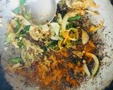 A picture of step 3 of Aloo Hara Pyaaz.
