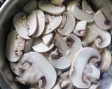 A picture of step 3 of Mushroom Gravy.