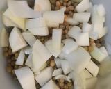 Foto del paso 3 de la receta: Mini Medalloncitos de Garbanzos y Arvejas