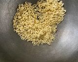 A picture of step 1 of Maggi bhel.