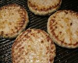 A picture of step 2 of Veal and Parmesan Burger.