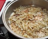 Foto del paso 3 de la receta: Pollo al vino con portobellos