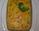 A picture of step 4 of Egg and vegetables steamed indomie.