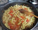 Foto del paso 12 de la receta Espirales en salsa de picadillo de tomates y hierbas aromáticas