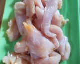 Foto langkah ke 2 dari resep Gai Phad Phet Kra-ti (khas Thailand).