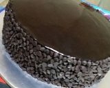 A picture of step 7 of Double chcocolate ganache cake.