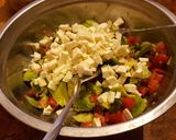 Foto del paso 1 de la receta: Ensalada de palta con verduras