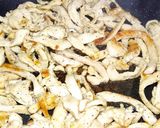A picture of step 5 of Arroz con pechuga de pollo.