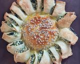Foto del paso 6 de la receta: Pascualina con forma de girasol 🌻 Tarta de acelga y ricota 🌻