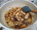 Foto langkah ke 4 dari resep Ayam Kecap Mentega Simple.
