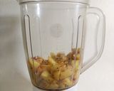 A picture of step 6 of Apple Pie Smoothie.