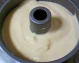 A picture of step 8 of Vanilla Mini Chiffon Cake.