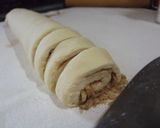 A picture of step 4 of Walnut Filled Cinnamon Rolls..