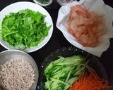 A picture of step 5 of Yum Woon Sen with Shio-Koji Soboro - Thai-style Salad.