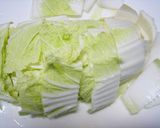 A picture of step 1 of Steam-Simmered Beef and Chinese Cabbage.