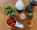 Foto del paso 1 de la receta: Ensalada de ejotes con jitomates y almendras
