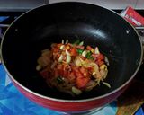 A picture of step 2 of Restaurant Style Matar Paneer.