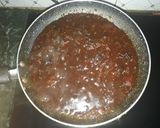 A picture of step 2 of Khajoor Imli Chutney.