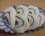 A picture of step 5 of Coffee Danishes.