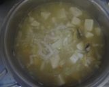 A picture of step 4 of Daikon Radish Miso Soup with Small Dried Sardines.