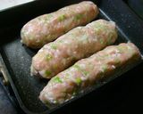 A picture of step 3 of Salty Tsukune (Chicken Patties) with Japanese Leeks.