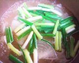 A picture of step 5 of Daikon Radish & Egg in Beef Stock Soup.