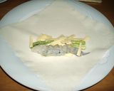 A picture of step 3 of Easy Shrimp and Asparagus Salad Spring Rolls.