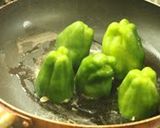 A picture of step 7 of Green Bell Peppers Stuffed with Maitake Mushrooms.