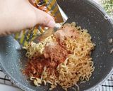 Foto langkah ke 2 dari resep Martabak Telur Kekinian.