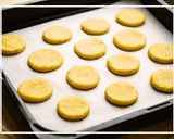 A picture of step 5 of Crispy Kabocha Squash Cookies.