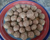 A picture of step 2 of Meatballs with sweet and sour sauce.