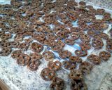 A picture of step 11 of Candied Pretzels.
