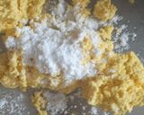 A picture of step 4 of Saffron sandesh.