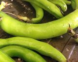 A picture of step 3 of Broiled Fava Bean Pods.