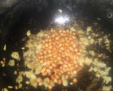 A picture of step 4 of Kanda Batata Poha.