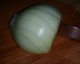 A picture of step 3 of Iz's Diced Onion Trick.