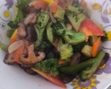 Gambar langkah 5 resipi Stir Fry Mixed Vege😍.