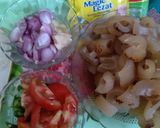Foto langkah ke 2 dari resep Kikil oseng cabe ijo.