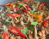 รูปขั้นตอนการทำที่ 4 ของ “ผัดเผ็ดขาหมู”