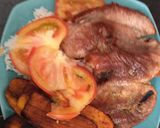 Foto del paso 5 de la receta: Carne de cerdo frita y tajadas de plátano
