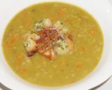 Foto del paso 5 de la receta: Sopa de arvejas verdes partidas con jamón serrano