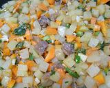 Foto langkah ke 5 dari resep Risol (kentang wortel daging).
