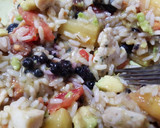 Foto del paso 3 de la receta: Ensalada de arroz con pollo, tomate, aguacate y piña