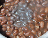 Foto del paso 2 de la receta: Guisito de porotos con chorizo Colorado y panceta