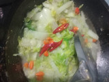 Tumis sawi putih dengan santan