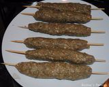 A picture of step 5 of Spicy pan fried kebab.