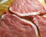 Sajttal sonkával töltött karaj főtt császár szalonnába csomagolva recept fázis 1 fotója