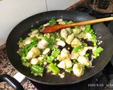 A picture of step 1 of Valencian Paella with Blood Sausage.