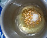 Foto langkah ke 1 dari resep Popcorn manis warna warni.