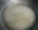 A picture of step 2 of Karachi halwa.